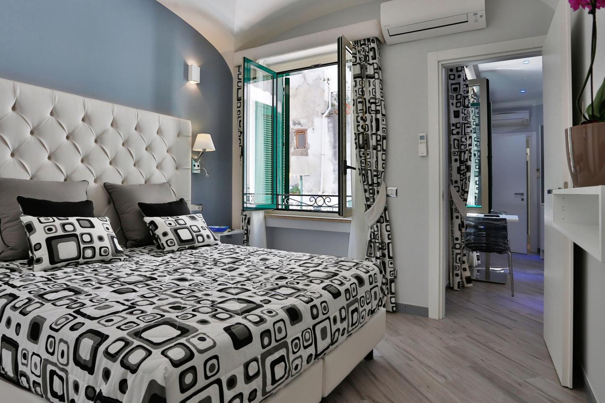 Amalfi Apartments Design Centro Storico Dış mekan fotoğraf
