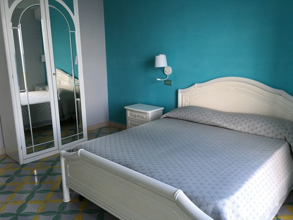 Amalfi Apartments Design Centro Storico Dış mekan fotoğraf