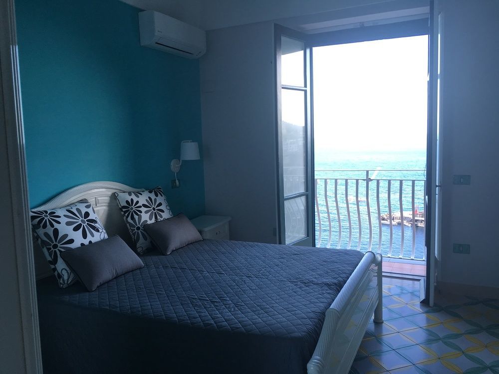 Amalfi Apartments Design Centro Storico Dış mekan fotoğraf